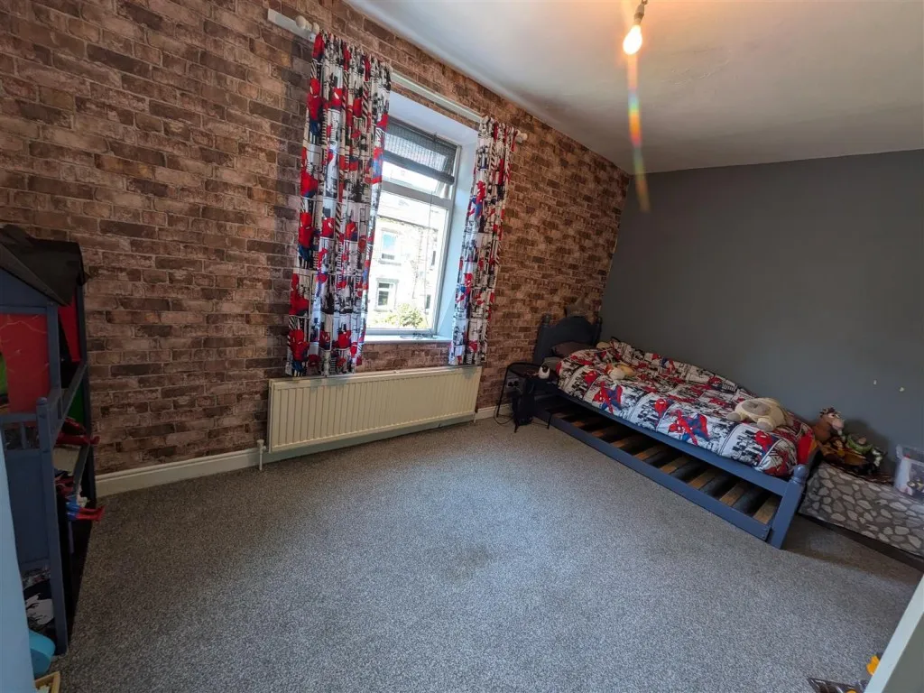 Institute Road, Eccleshill, photo 14