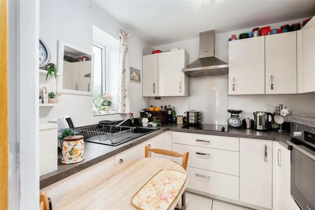 St Ann Way, Gloucester, GL2, photo 5