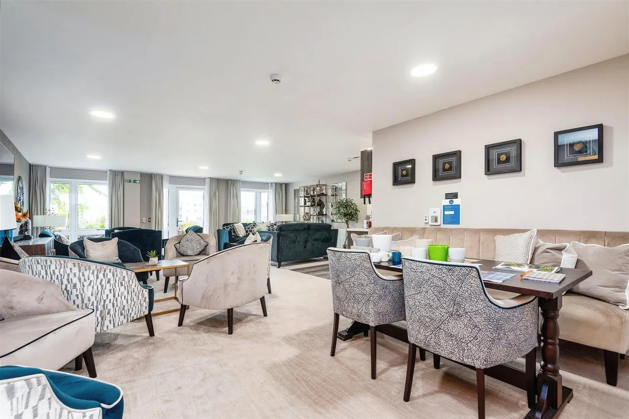 St Ann Way, Gloucester, GL2, photo 9