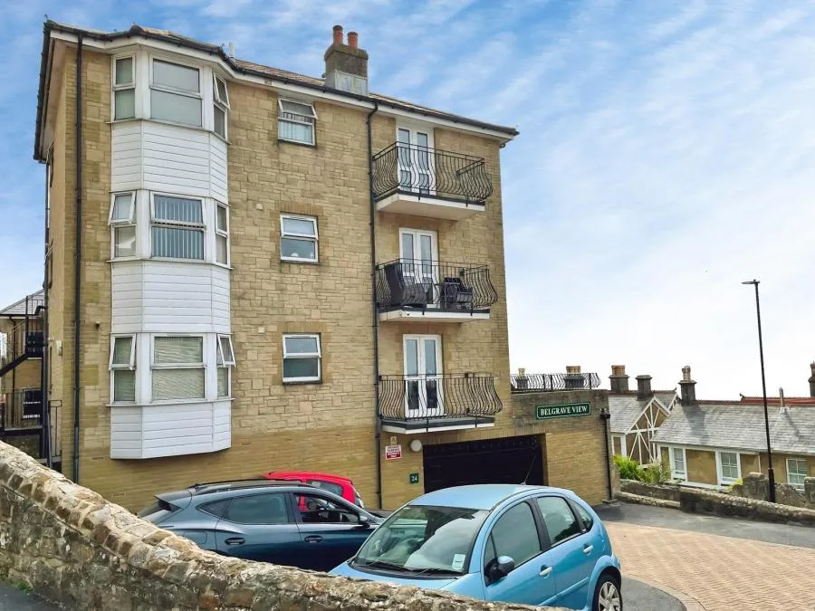 Zig Zag Road, Ventnor, PO38, photo 12
