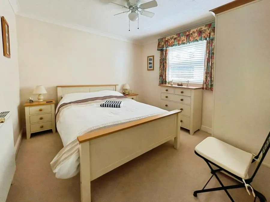 Zig Zag Road, Ventnor, PO38, photo 4