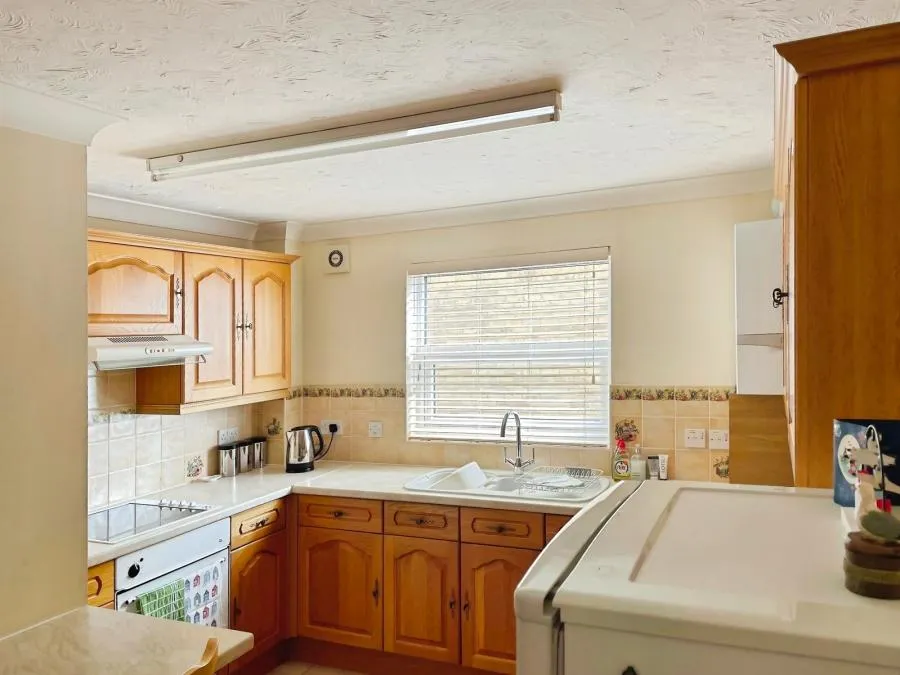 Zig Zag Road, Ventnor, PO38, photo 9