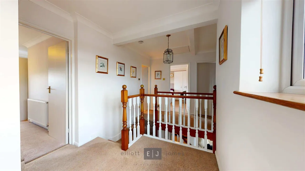 Spring Grove, Loughton, photo 10