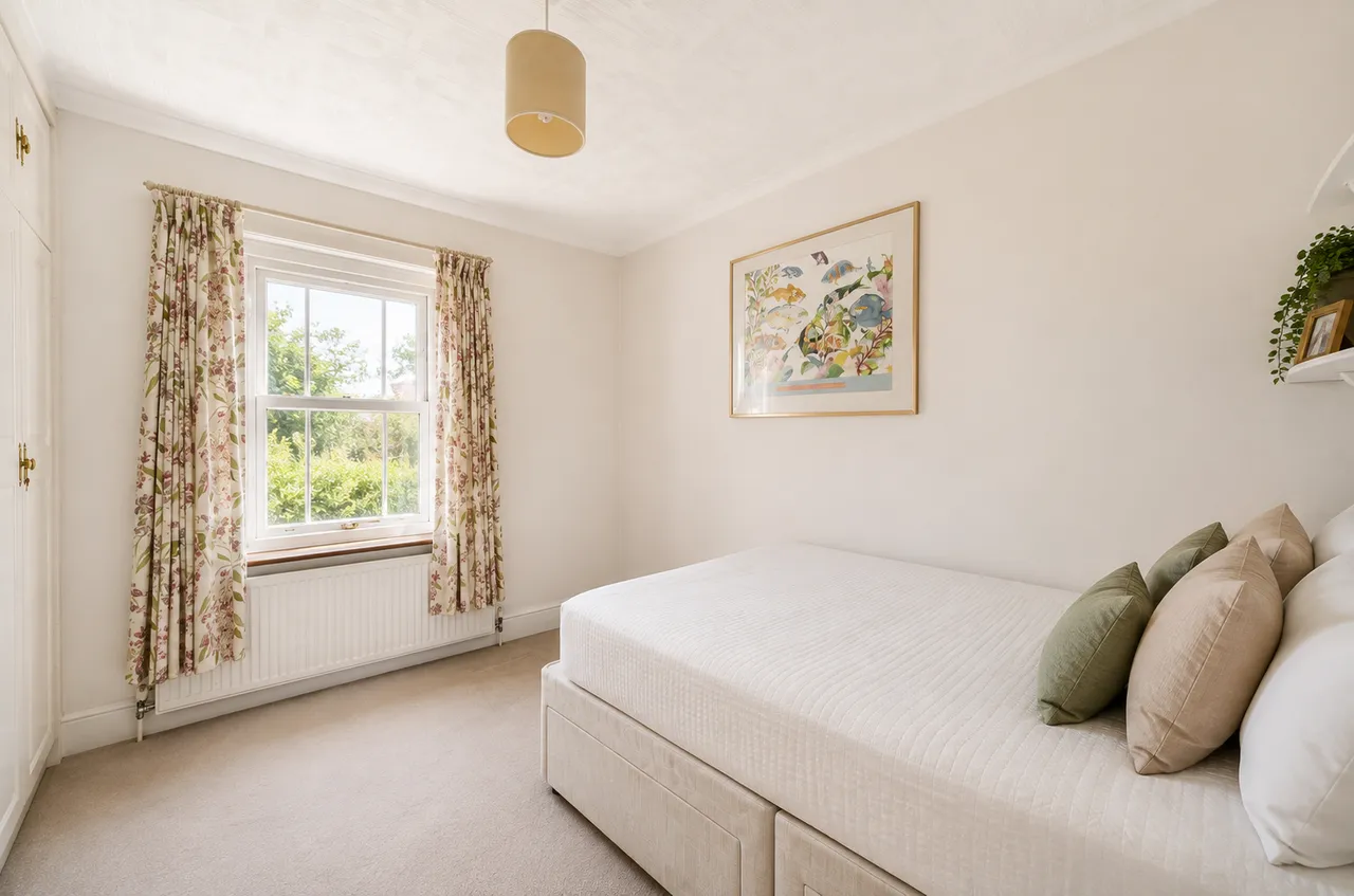 Laburnum Road, Chertsey, KT16, photo 16