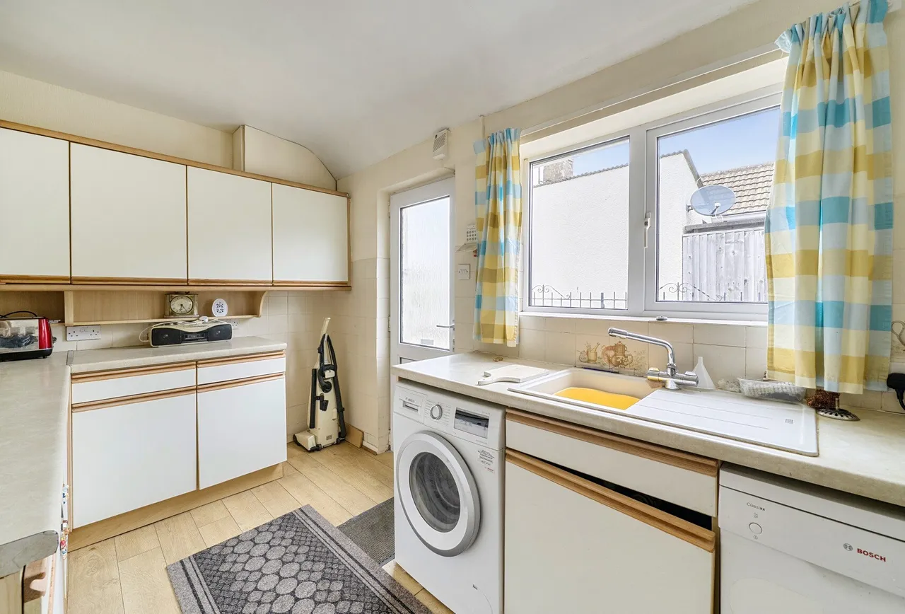 Stringers Drive, Stroud, GL5 3RA, photo 3