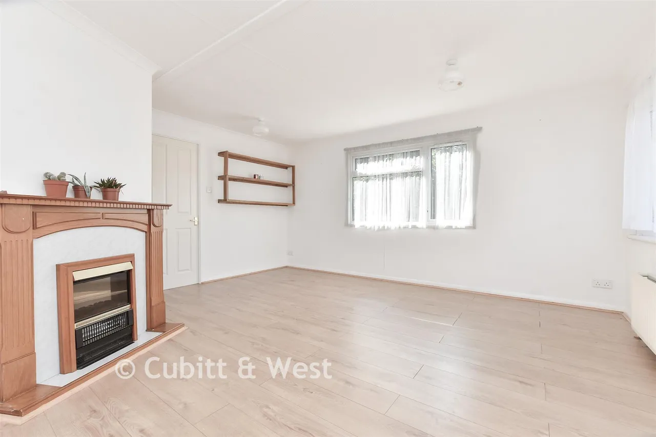 Boxhill Road, Tadworth, KT20, photo 3