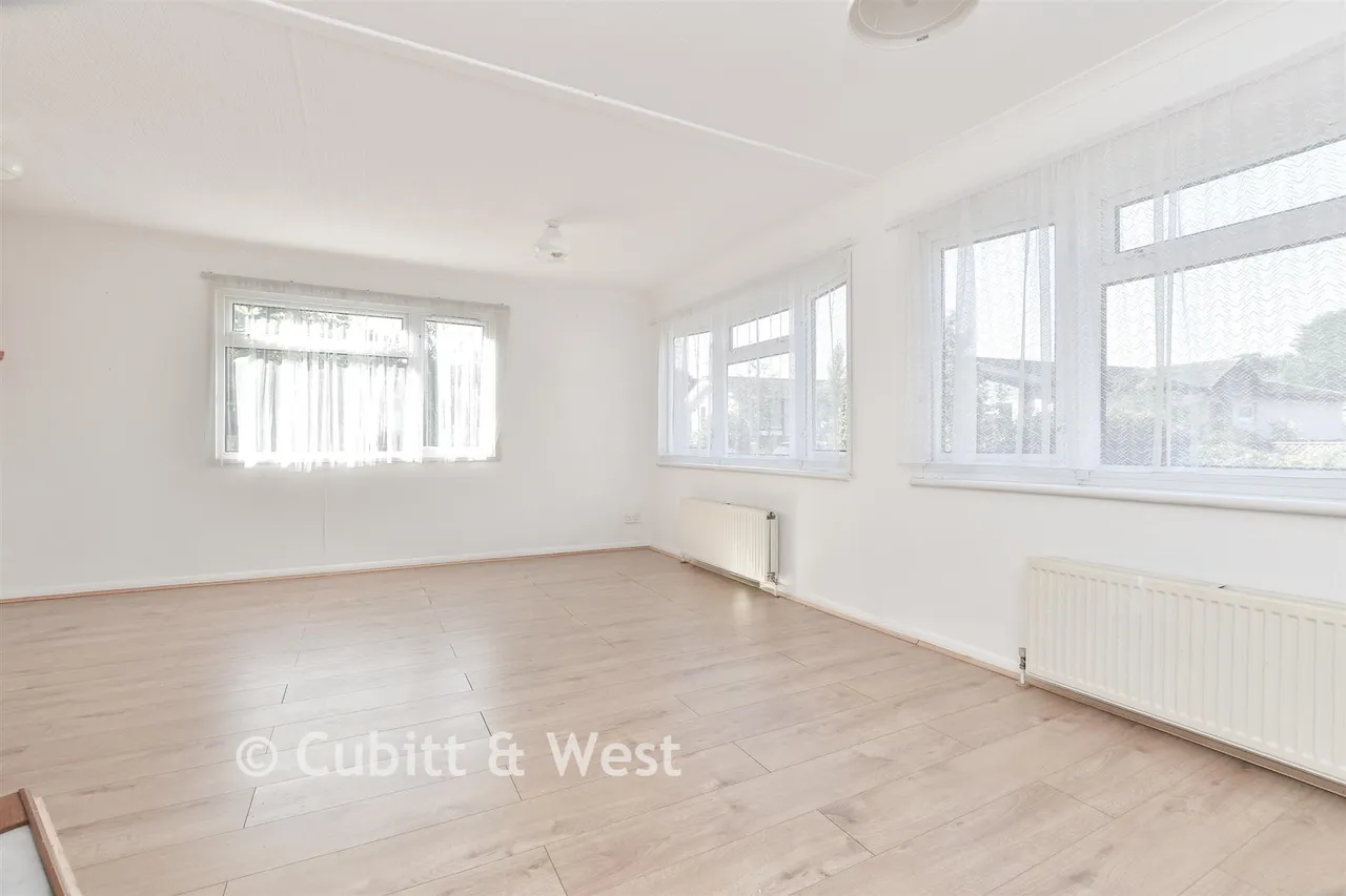 Boxhill Road, Tadworth, KT20, photo 6