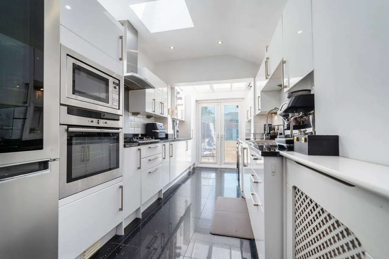 Lower Addiscombe Road, Croydon, CR0, photo 4