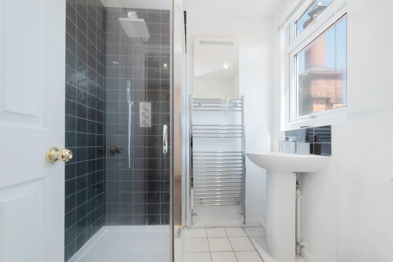 Lower Addiscombe Road, Croydon, CR0, photo 13
