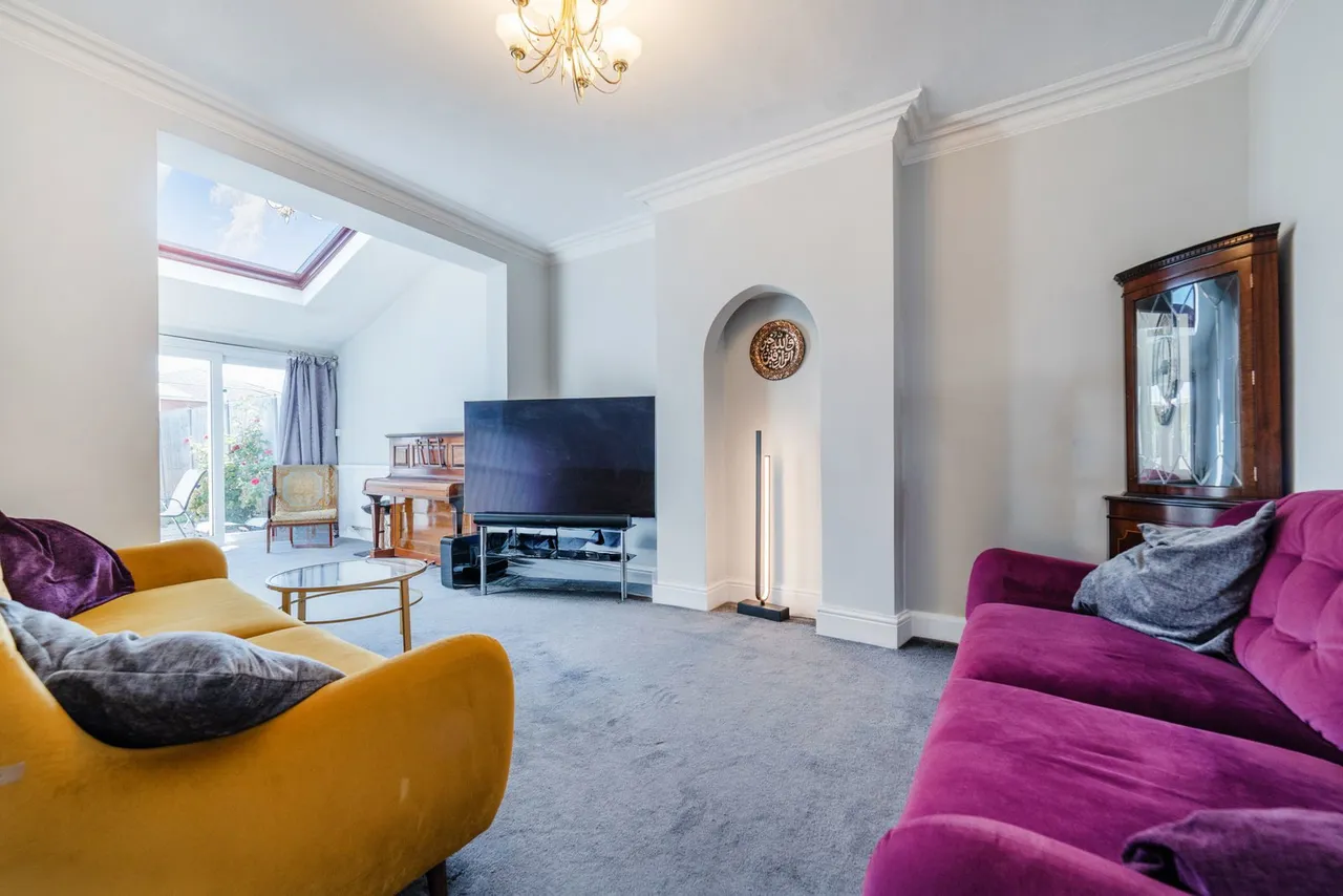 Lower Addiscombe Road, Croydon, CR0, photo 2