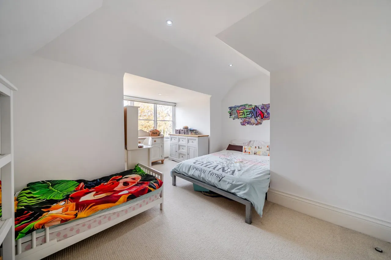 Westcombe Park Road, SE3, photo 10