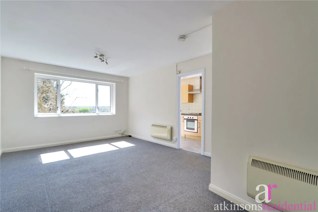Dunraven Drive, Enfield, EN2, photo 3
