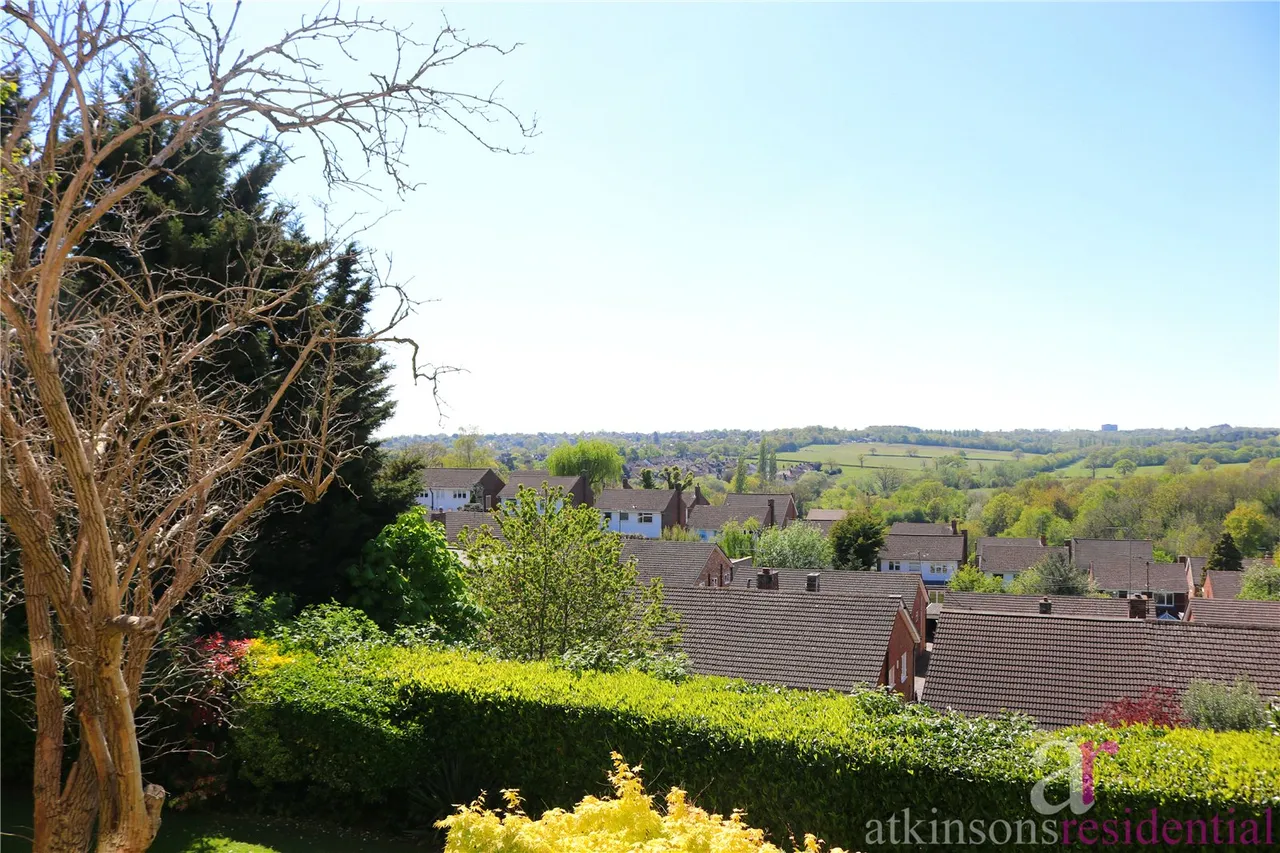 Dunraven Drive, Enfield, EN2, photo 2