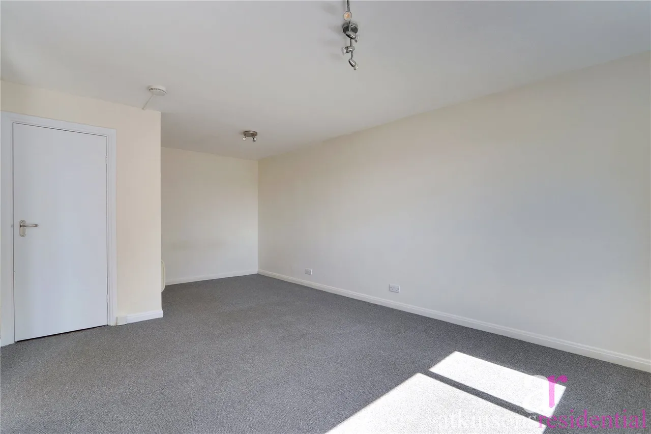 Dunraven Drive, Enfield, EN2, photo 5
