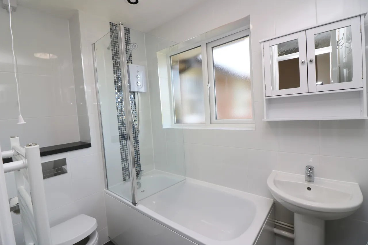 Nicholson Mews, Surrey Egham, TW20, photo 5