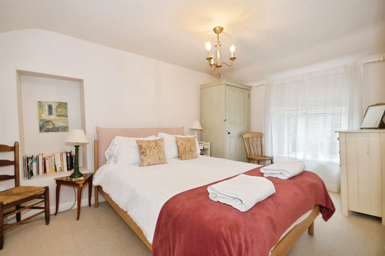 Main Road, Wensley, DE4, photo 9