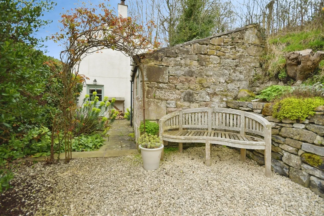 Main Road, Wensley, DE4, photo 16