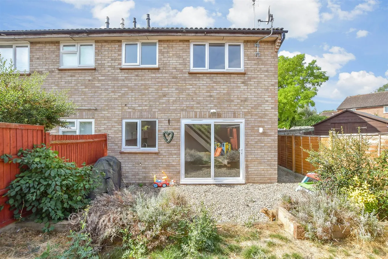 1 bed house for sale, Gassons Road, Snodland, ME6