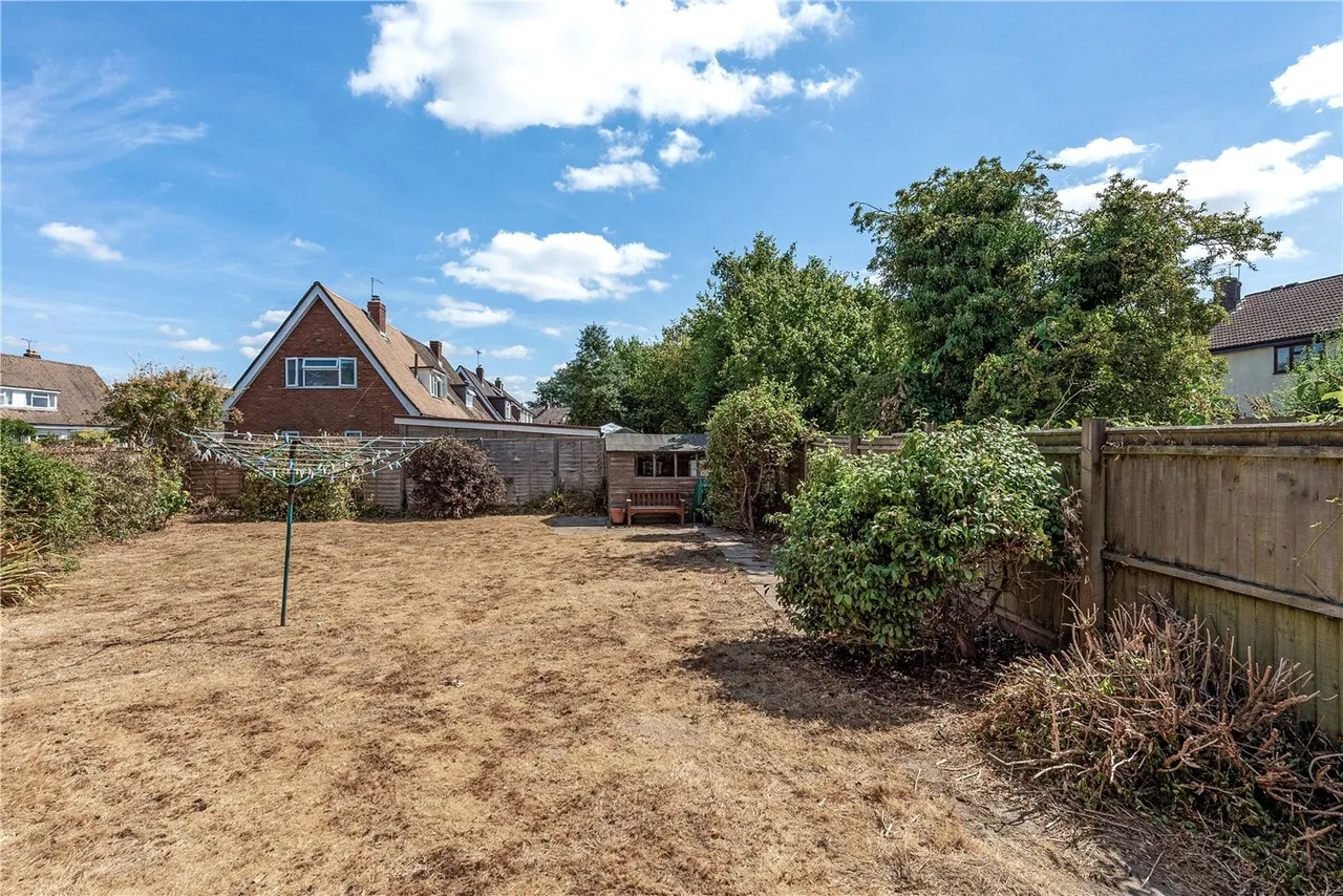 Gloucester Close, Petersfield, Hampshire, GU32, photo 6