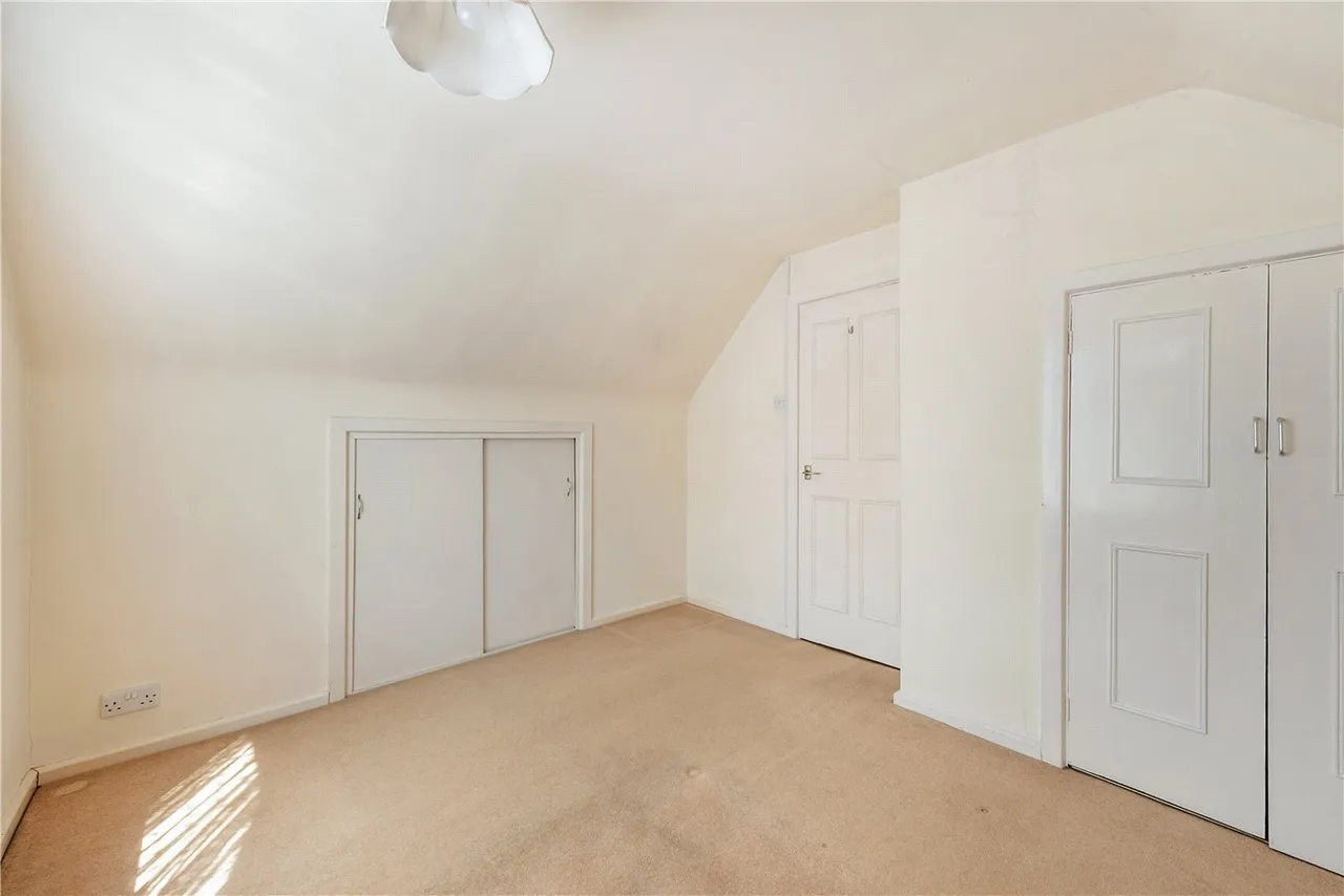 Gloucester Close, Petersfield, Hampshire, GU32, photo 2