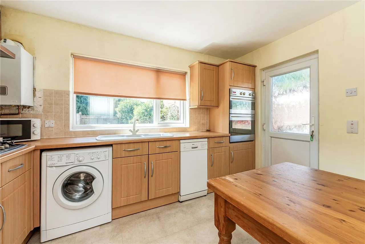 Gloucester Close, Petersfield, Hampshire, GU32, photo 8