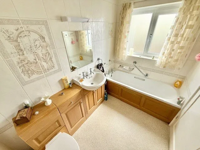 Areley Court, Stourport-on-Severn, Worcestershire, DY13 0AR, photo 8