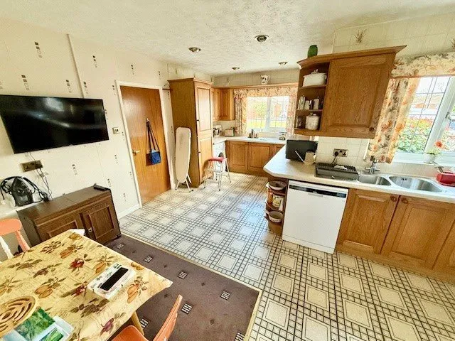 Areley Court, Stourport-on-Severn, Worcestershire, DY13 0AR, photo 4