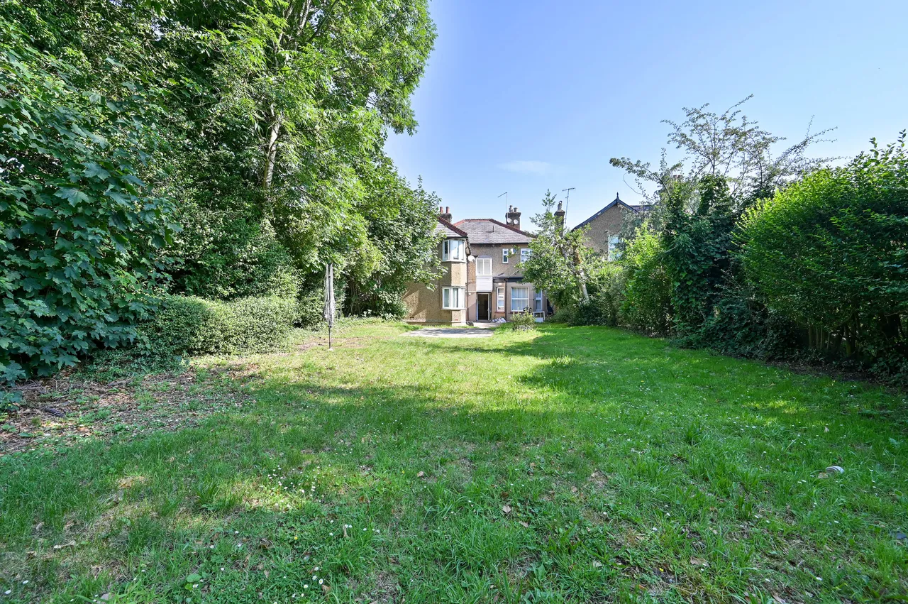 Flat 4, 47 Chalk Hill, Watford, photo 9