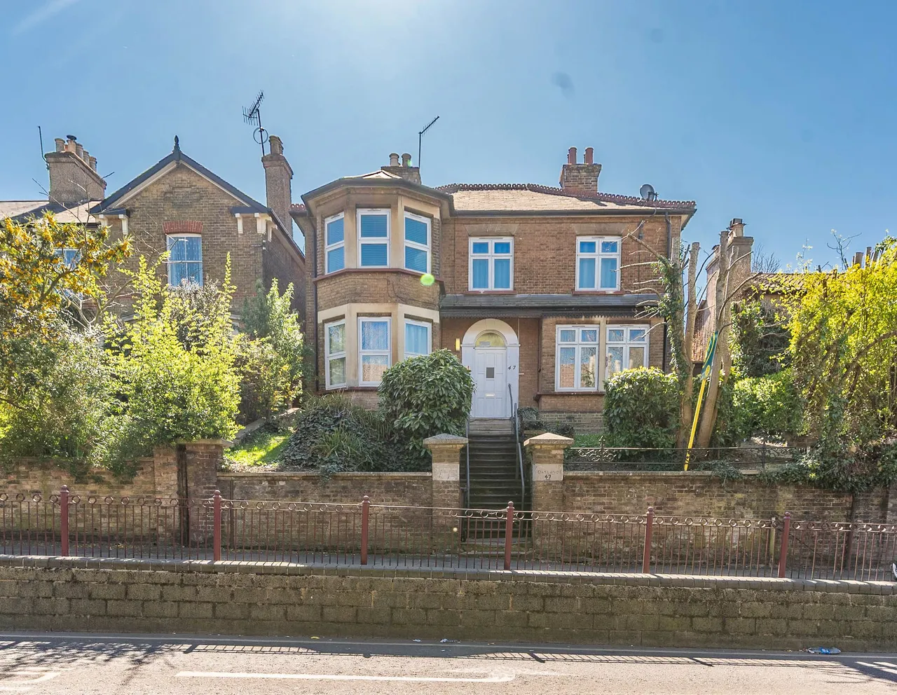 Flat 4, 47 Chalk Hill, Watford, photo 2