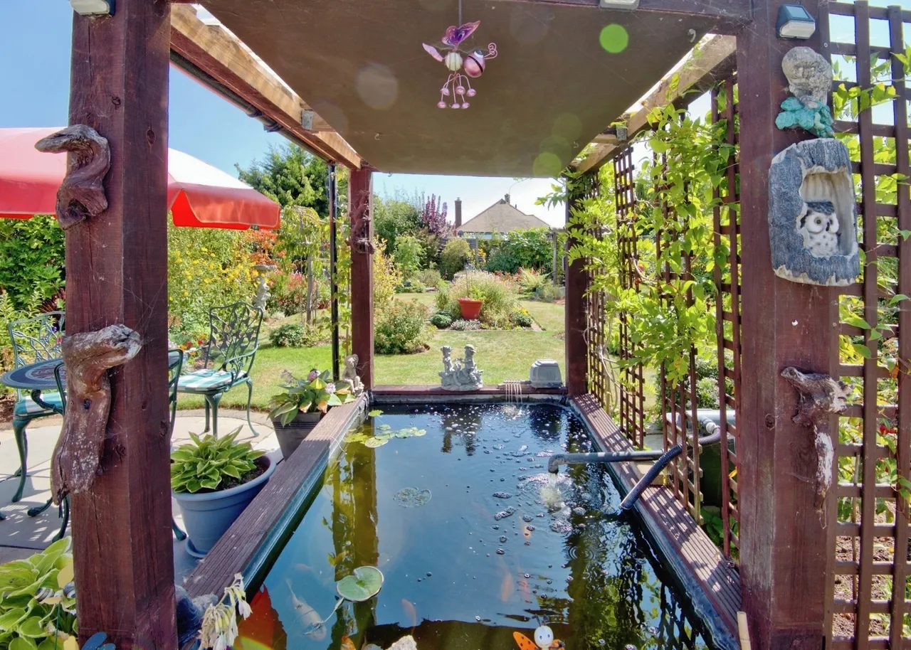 St. Augustines Avenue, Thorpe Bay, Essex, SS1, photo 15