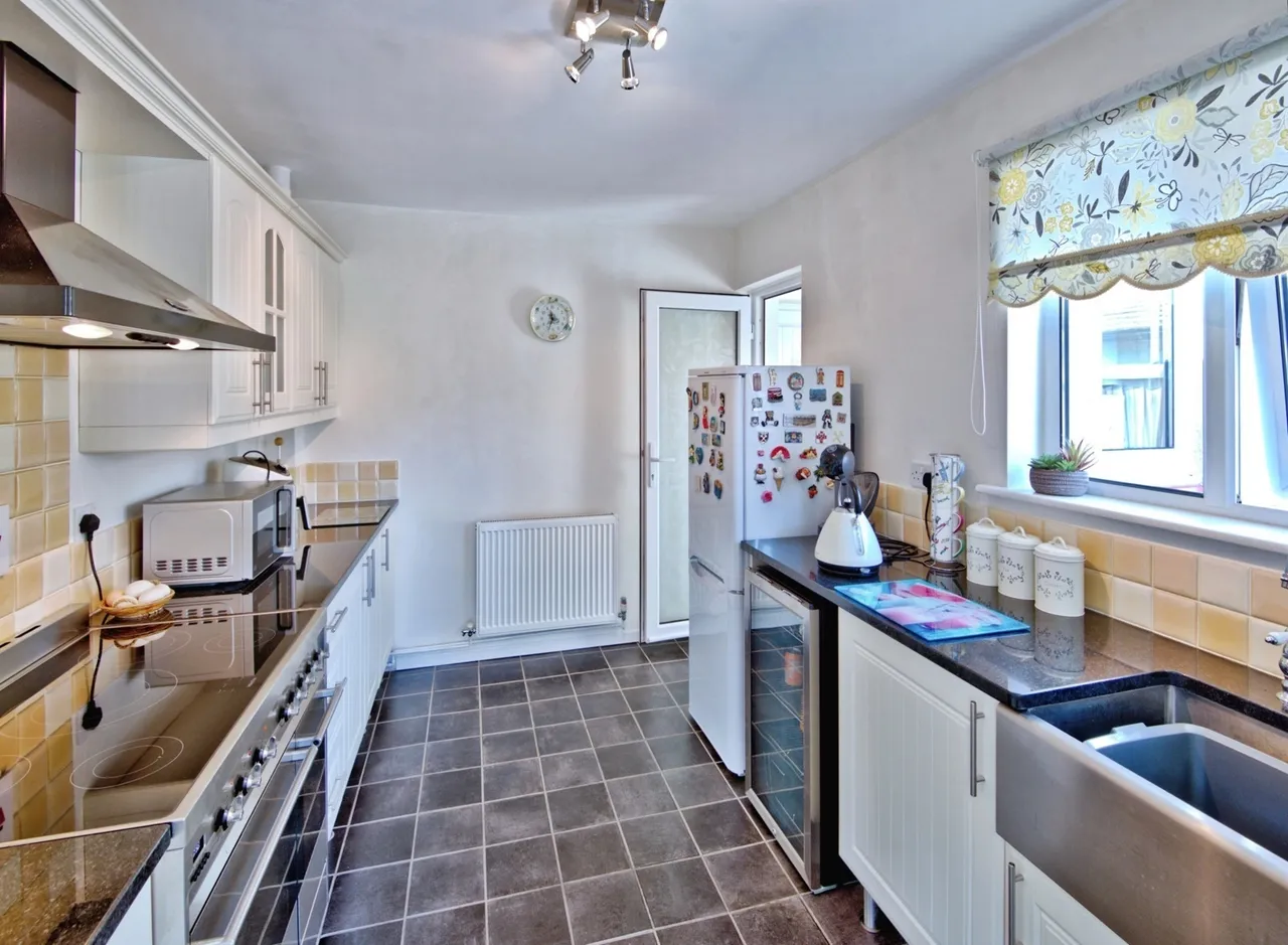 St. Augustines Avenue, Thorpe Bay, Essex, SS1, photo 5