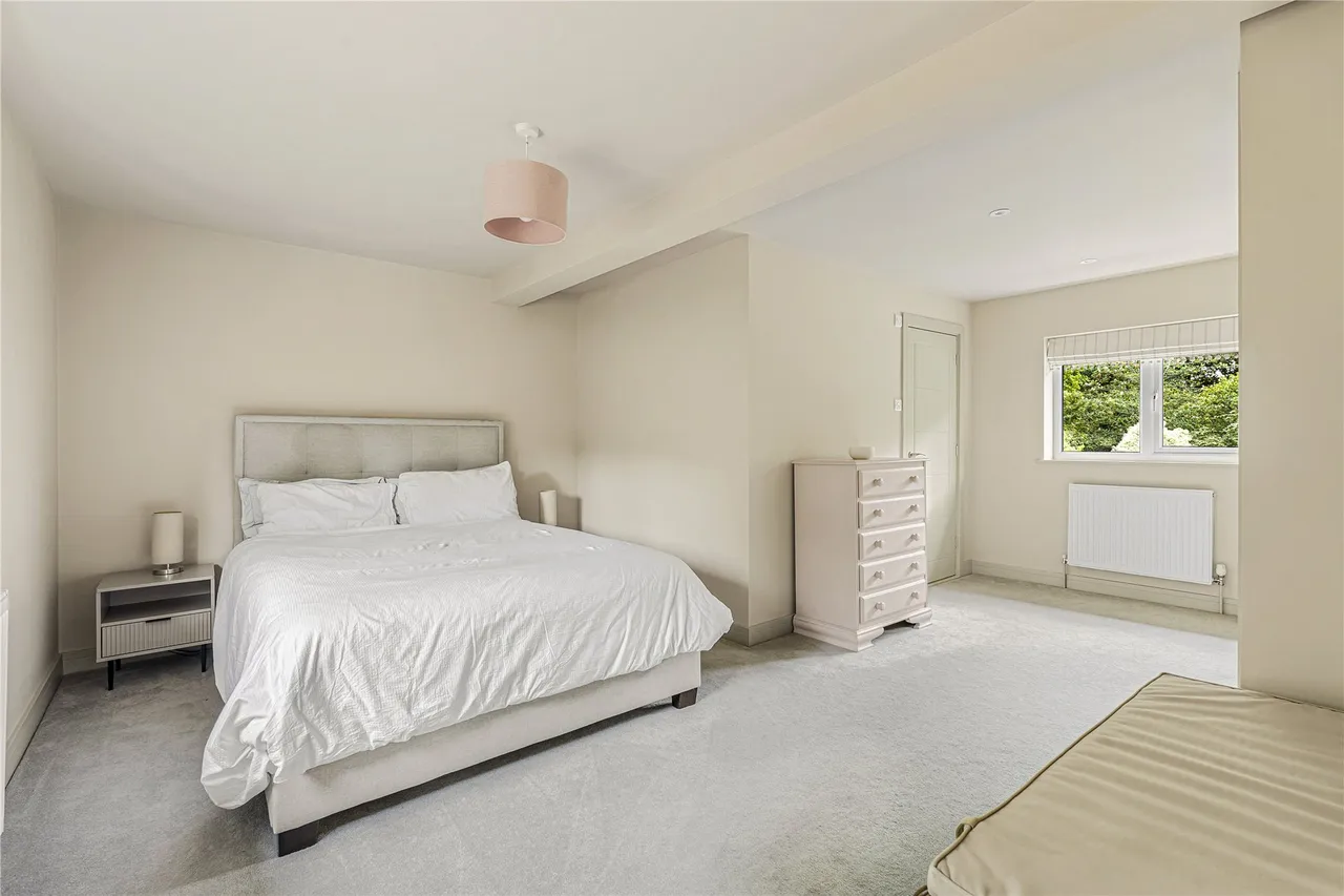 Kingswood Firs, Grayshott, GU26, photo 18