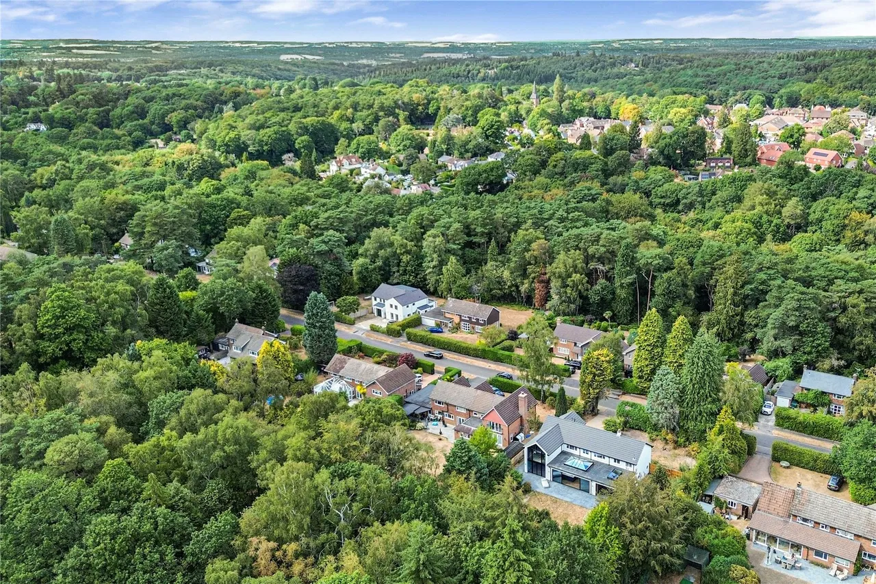 Kingswood Firs, Grayshott, GU26, photo 34