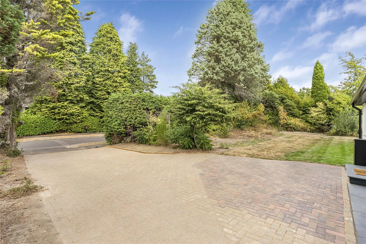 Kingswood Firs, Grayshott, GU26, photo 37