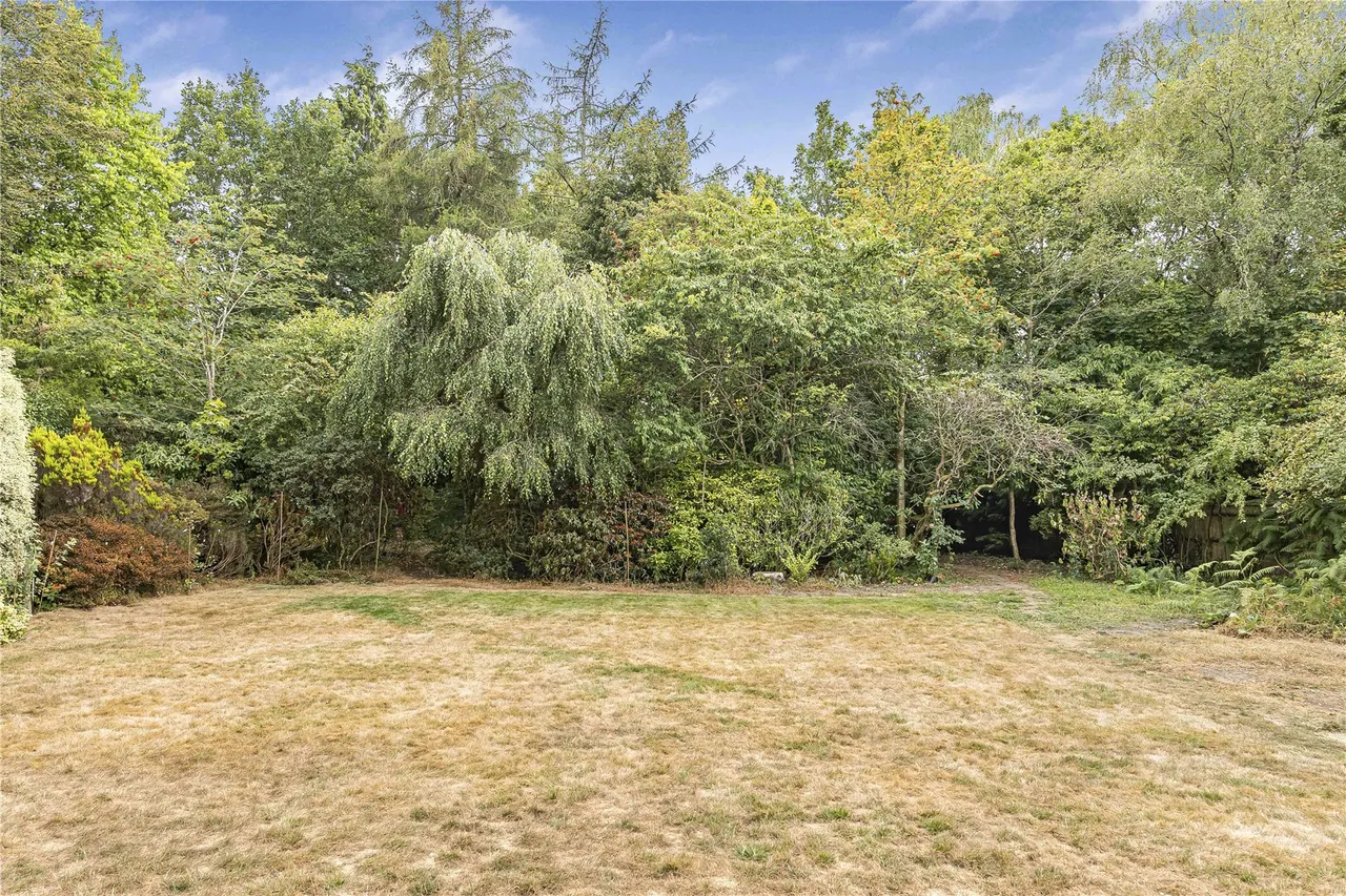 Kingswood Firs, Grayshott, GU26, photo 17