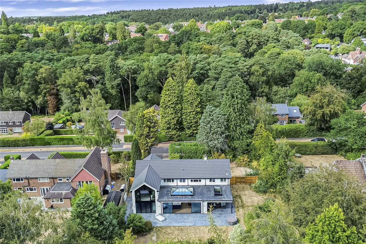 Kingswood Firs, Grayshott, GU26, photo 35
