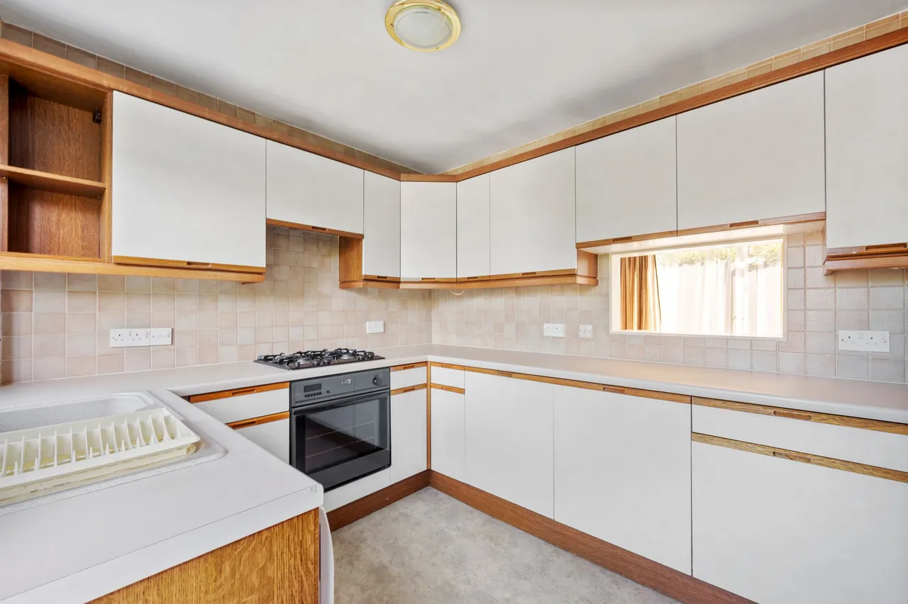 Mossdale Drive, Rainhill, Prescot, Prescot, L35 4NF, photo 2