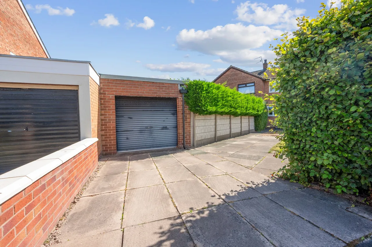 Mossdale Drive, Rainhill, Prescot, Prescot, L35 4NF, photo 33