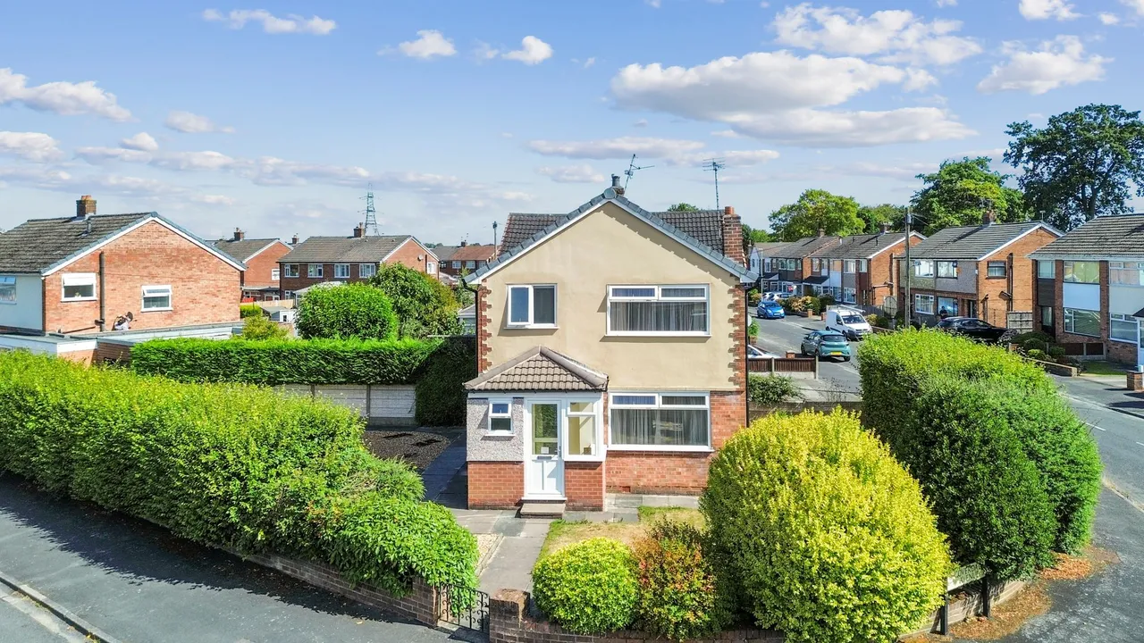 3 bed house for sale — Mossdale Drive, Rainhill, Prescot, Prescot, L35 4NF