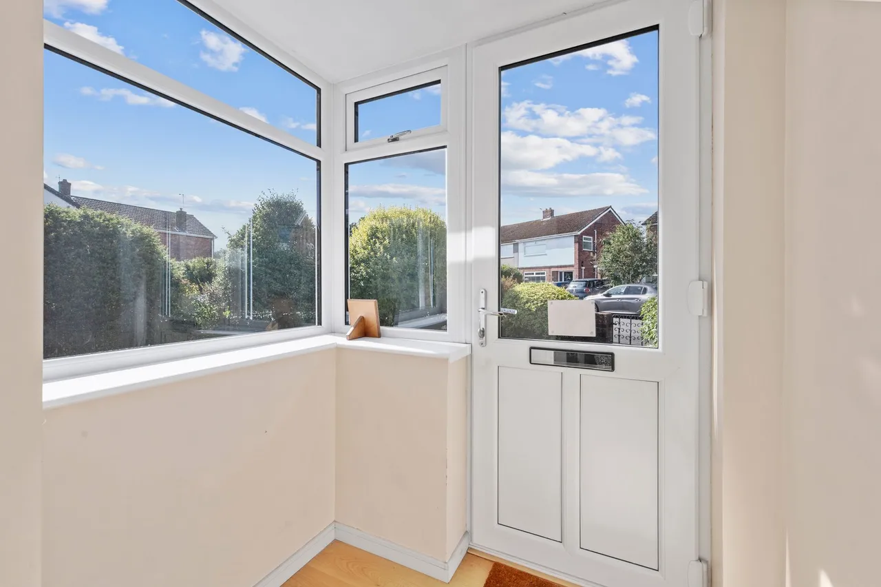 Mossdale Drive, Rainhill, Prescot, Prescot, L35 4NF, photo 17