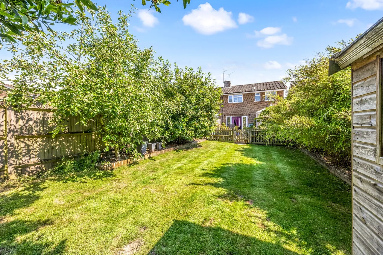 Ayshe Court Drive, Horsham, RH13, photo 4