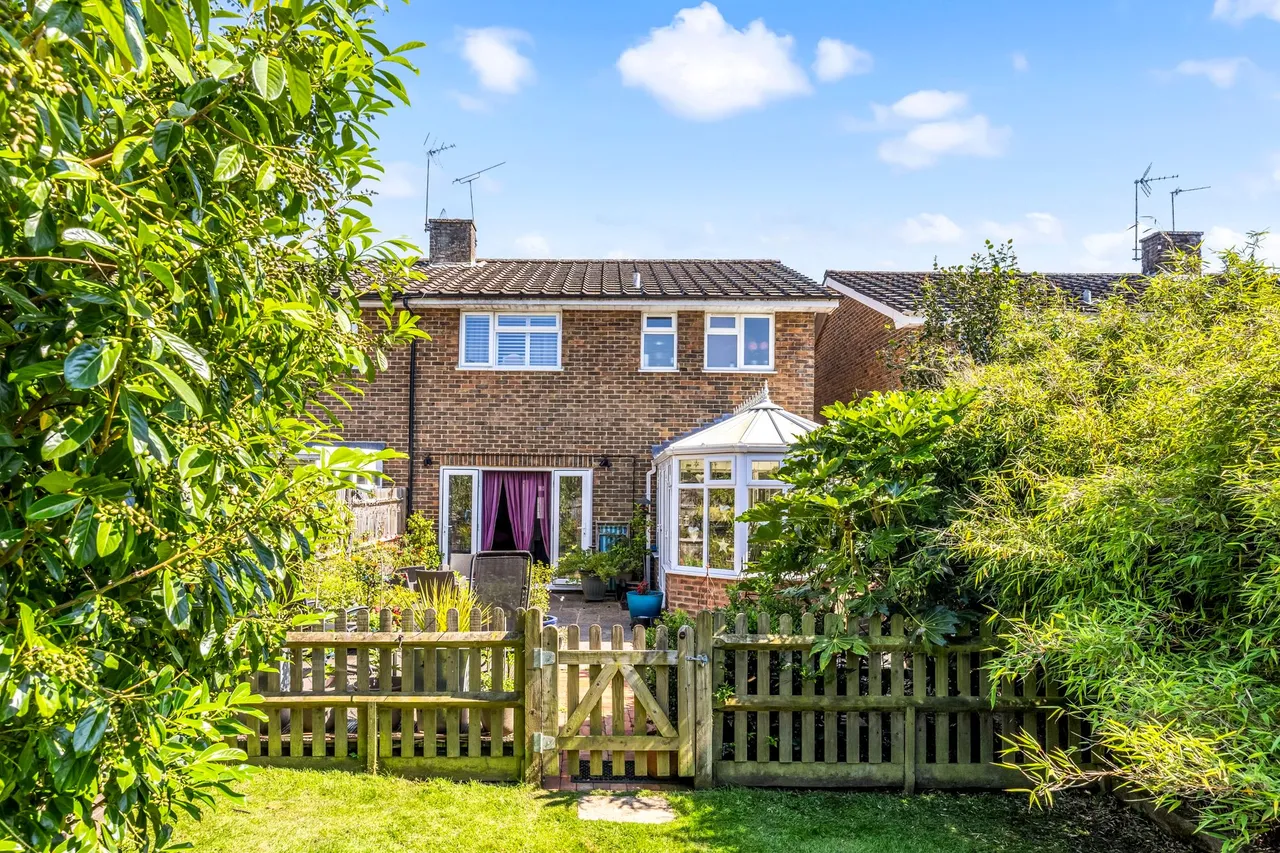 Ayshe Court Drive, Horsham, RH13, photo 19
