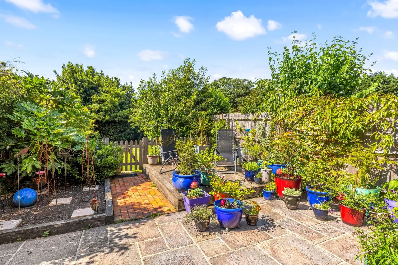 Ayshe Court Drive, Horsham, RH13, photo 20