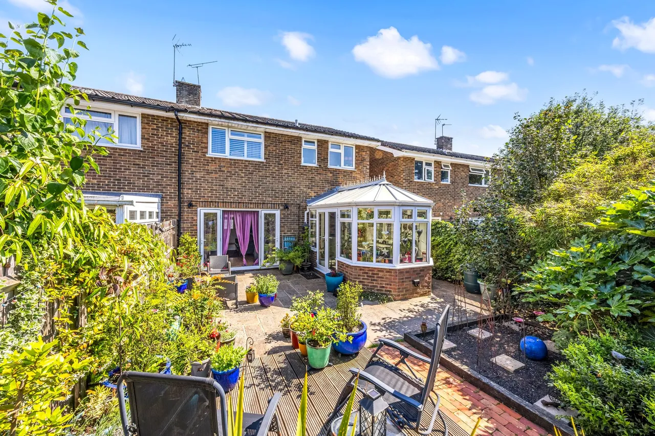 Ayshe Court Drive, Horsham, RH13, photo 18