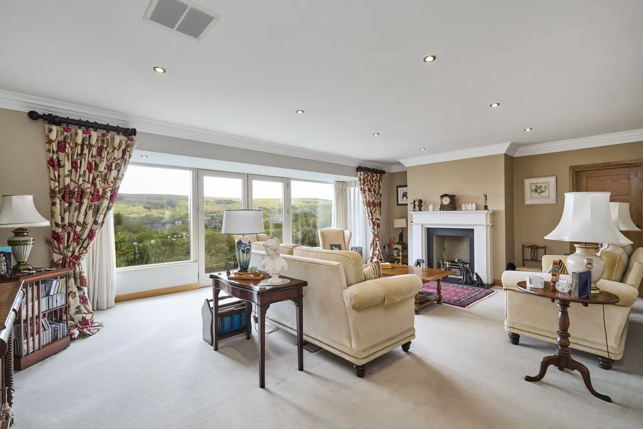 Curly Hill, Ilkley, West Yorkshire, LS29 0DT, photo 11