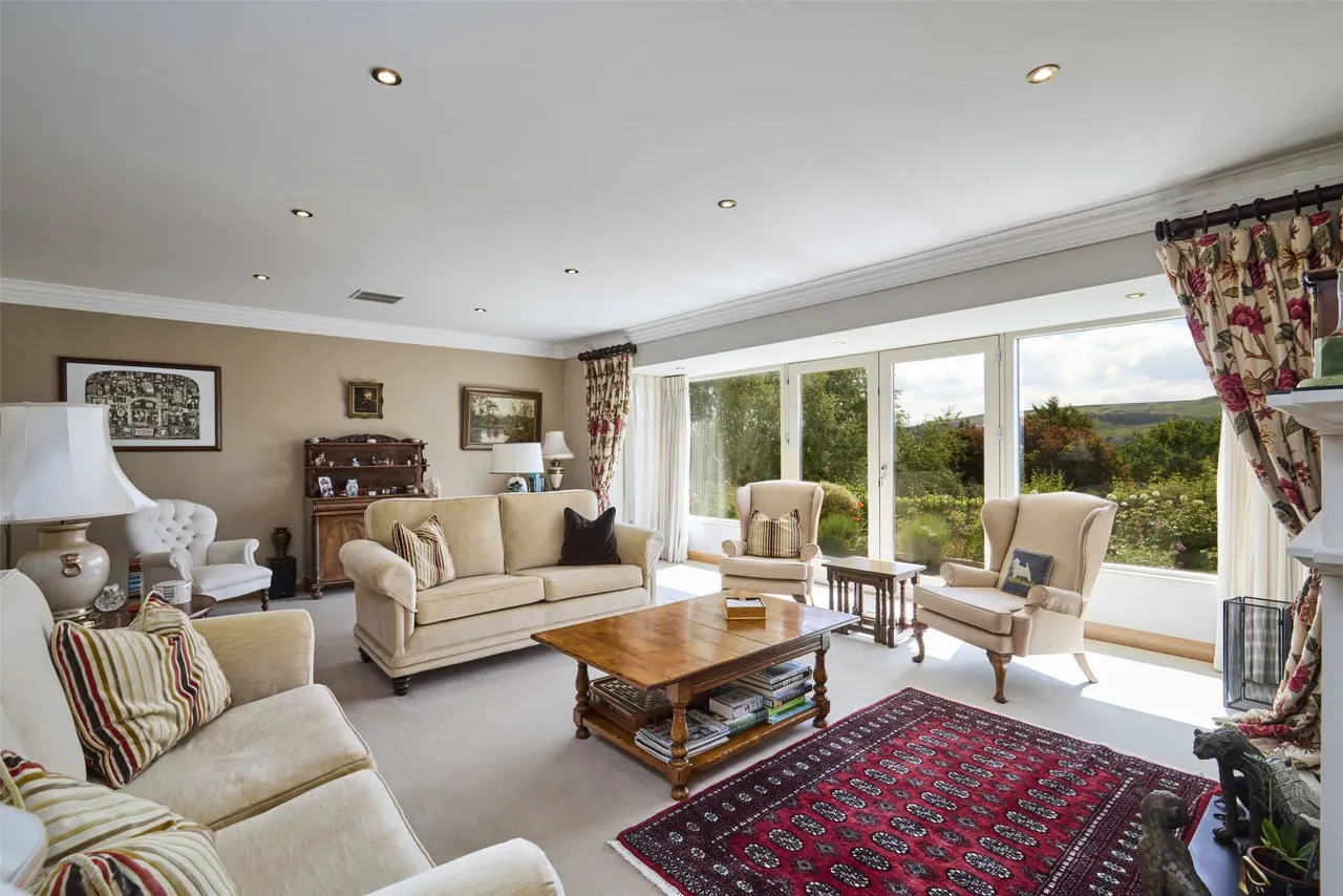 Curly Hill, Ilkley, West Yorkshire, LS29 0DT, photo 10