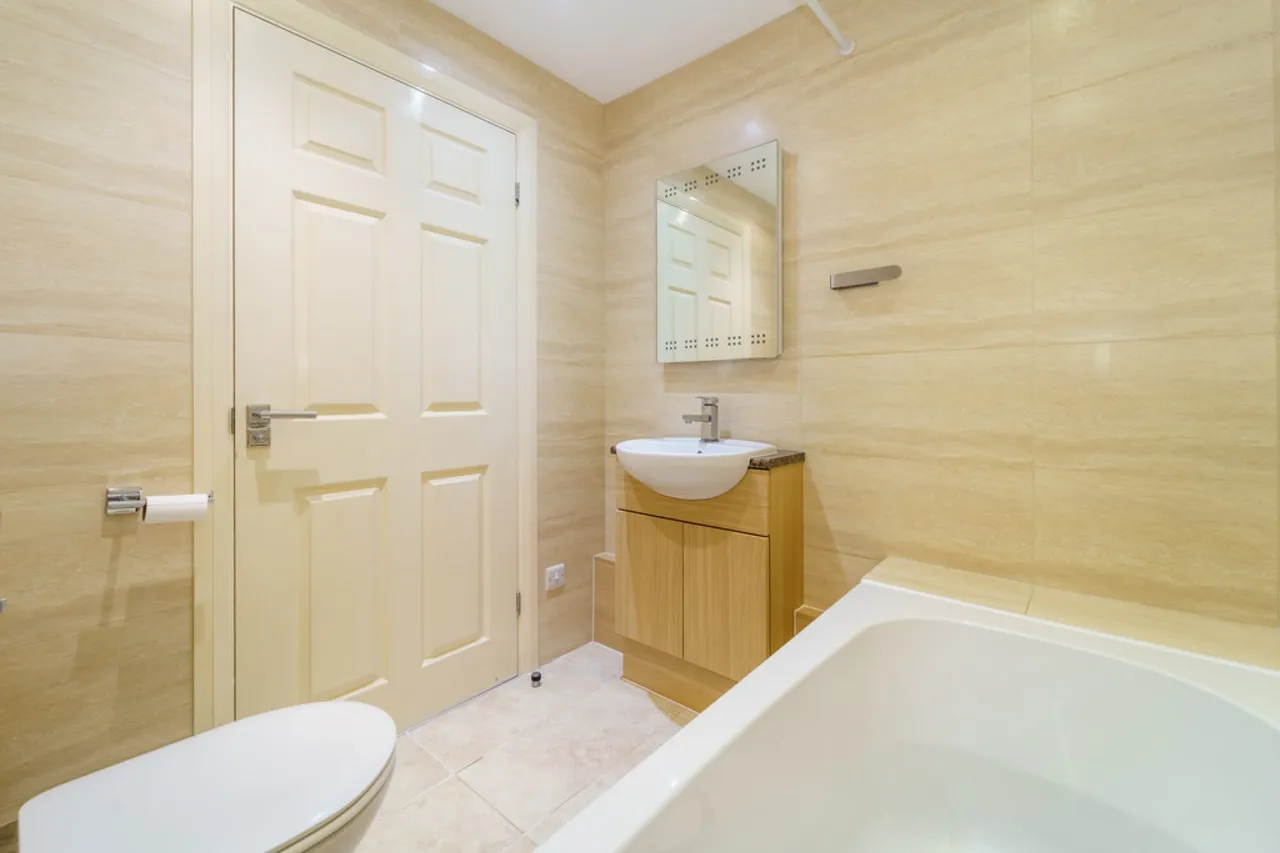 Christine Court, Ashford, photo 8