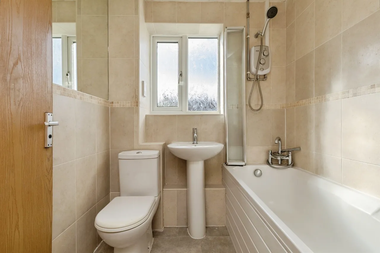 New Road, Stoke Gifford, BS34, photo 12