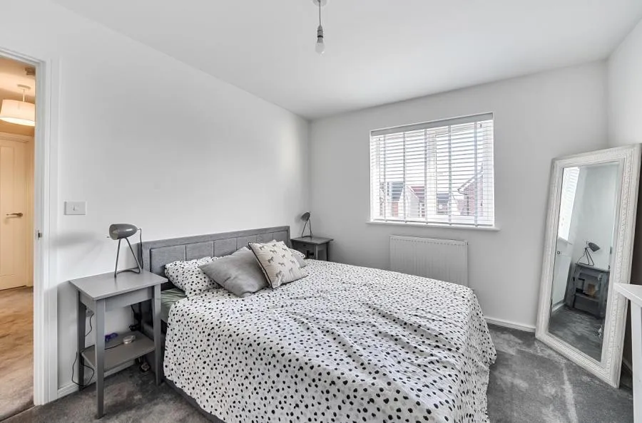 Rye Gardens, Houghton Regis, LU5, photo 9