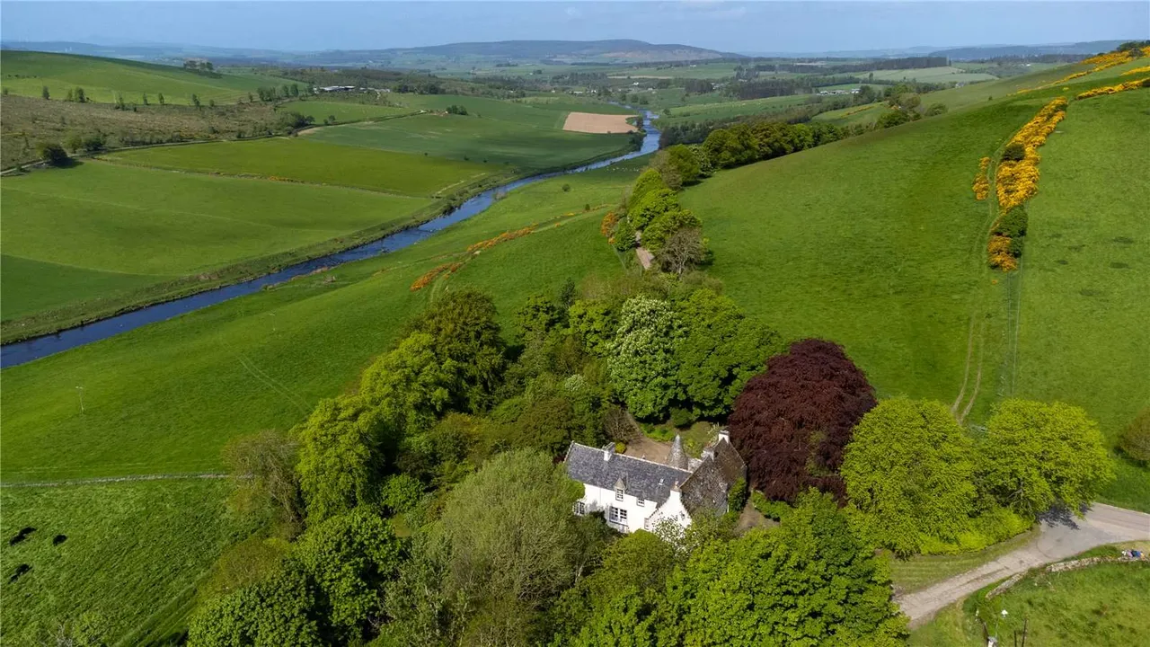 Old Mayen, Rothiemay, By Huntly, Aberdeenshire, AB54 7NL, photo 3